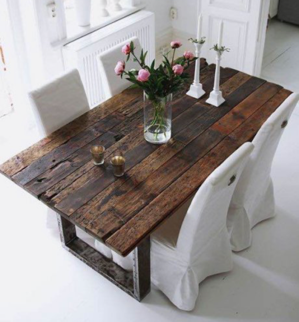 Stol od starog hrasta